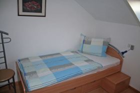 Zwei-Bett-Zimmer-Vogesenblick2.jpg